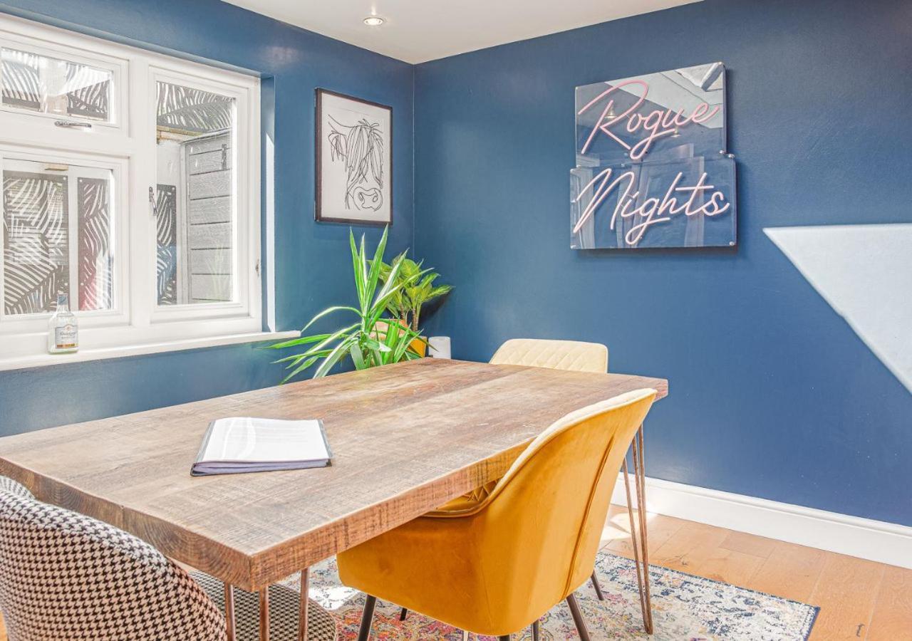 Вилла Maple Rose - 2 Bed With Garden In Minchinhampton! Экстерьер фото